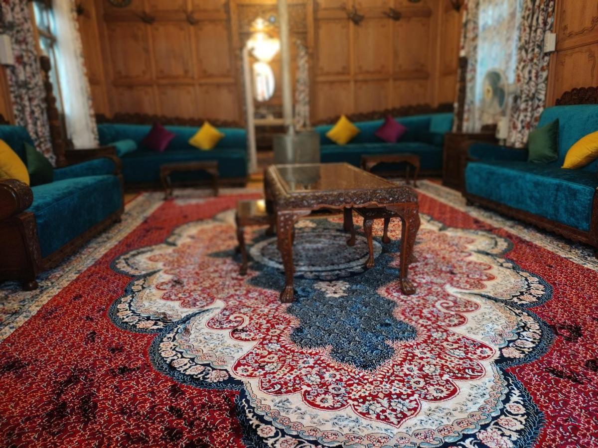 Luxury Scotland Srinagar (Jammu and Kashmir) Exterior photo